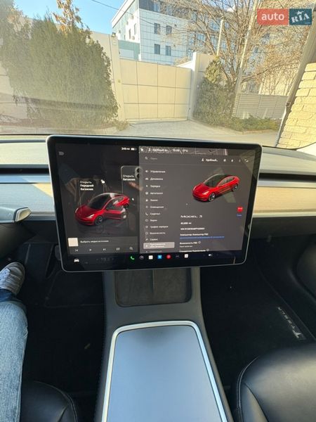 Седан Tesla Model 3 2022 в Днепре