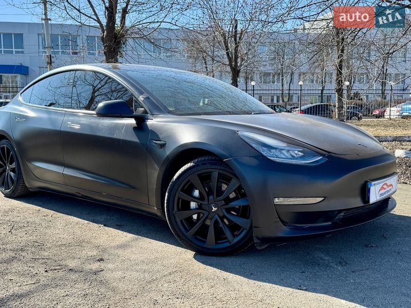 Седан Tesla Model 3 2019 в Киеве