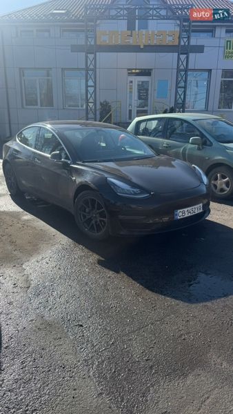 Tesla Model 3 2018