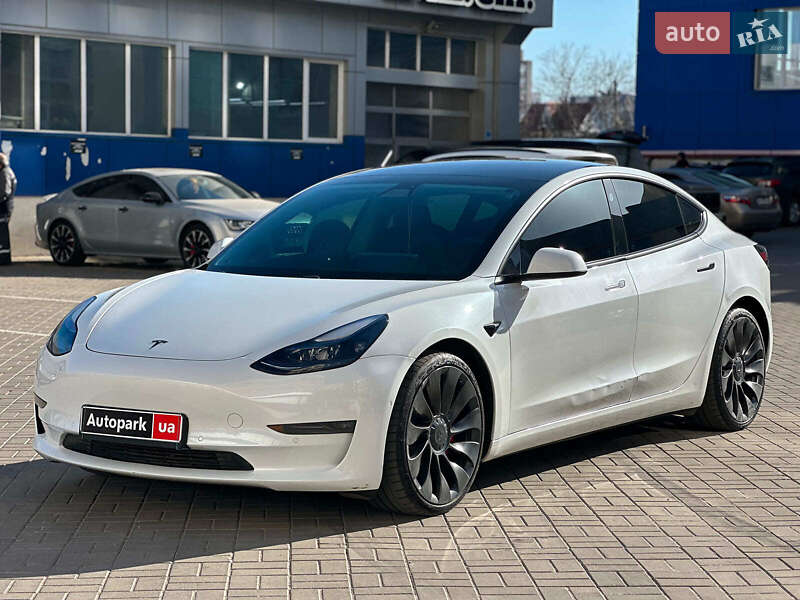 Tesla Model 3 2021