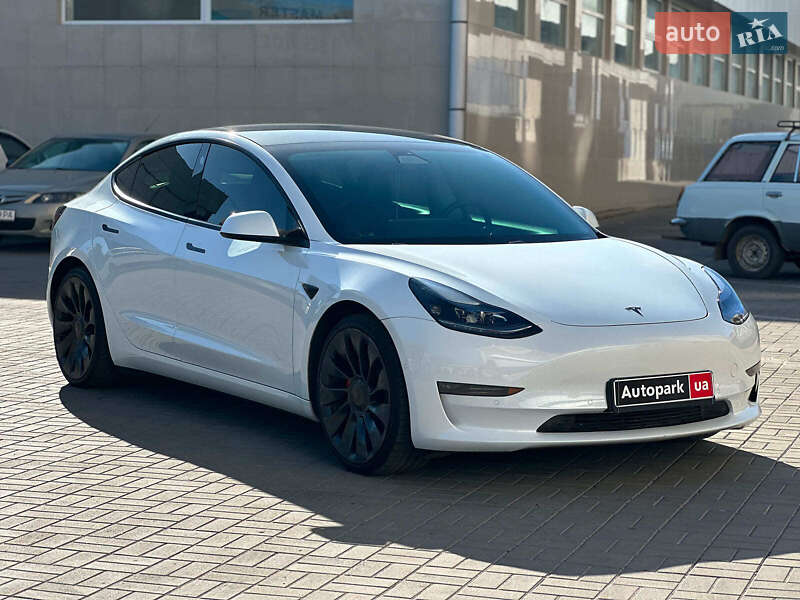Седан Tesla Model 3 2021 в Одесі