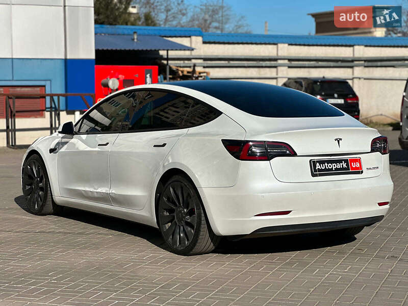 Седан Tesla Model 3 2021 в Одесі