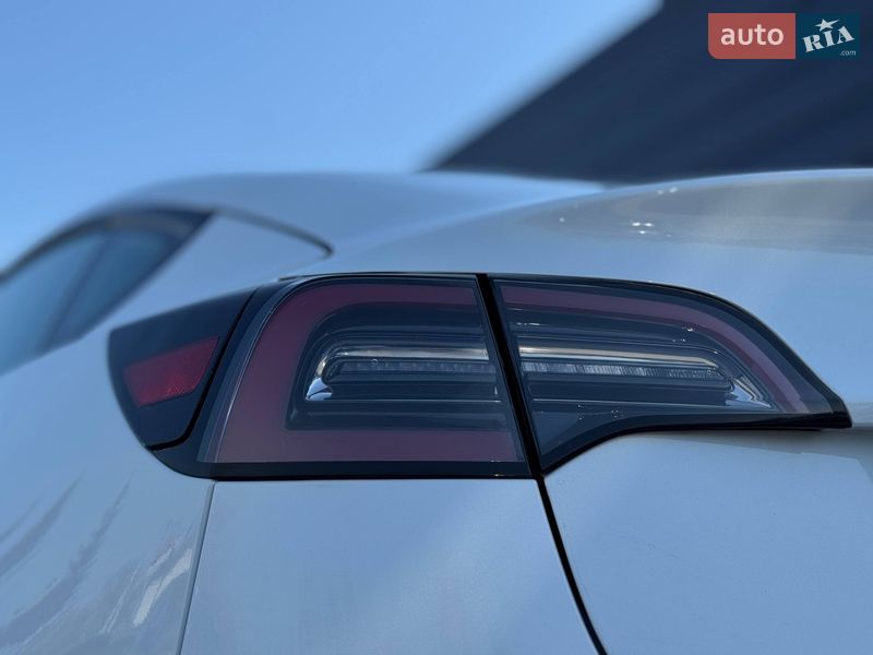 Седан Tesla Model 3 2021 в Рівному фото 20 Седан Tesla Model 3 2021 в Рівному