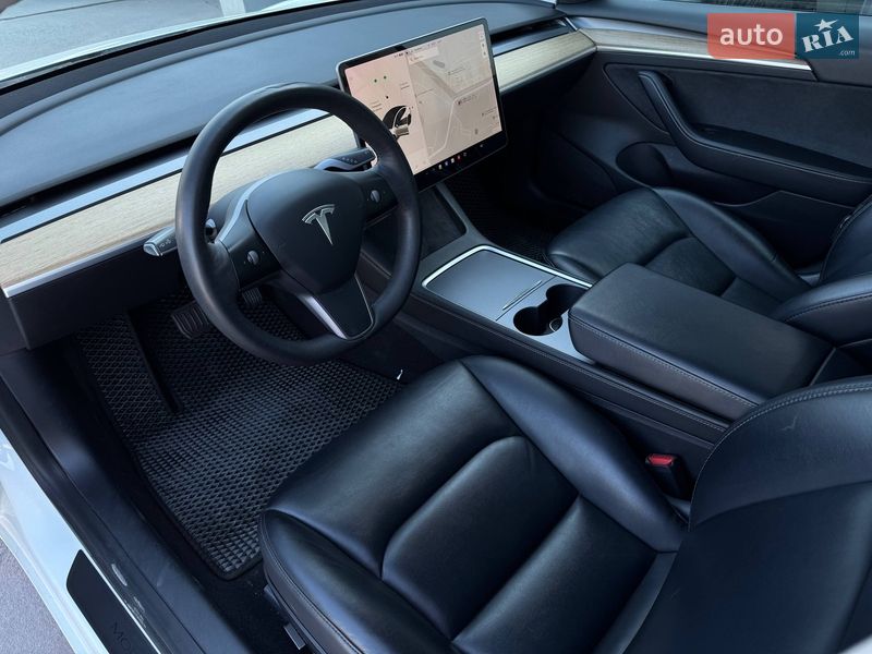 Седан Tesla Model 3 2021 в Рівному фото 34 Седан Tesla Model 3 2021 в Рівному