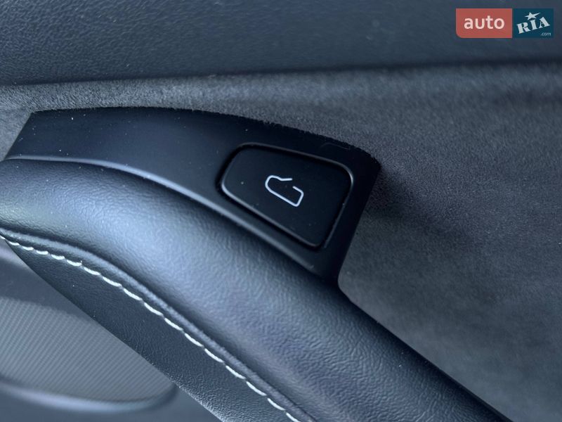 Седан Tesla Model 3 2021 в Рівному фото 58 Седан Tesla Model 3 2021 в Рівному