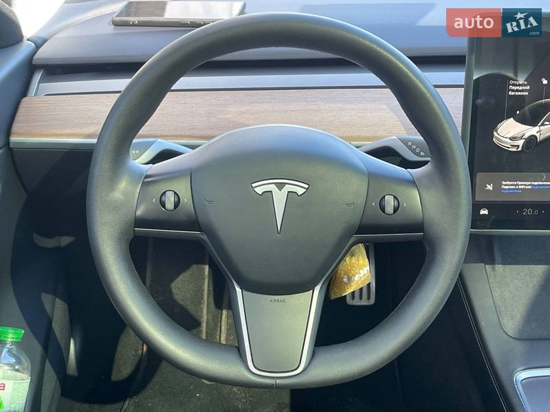 Седан Tesla Model 3 2020 в Києві
