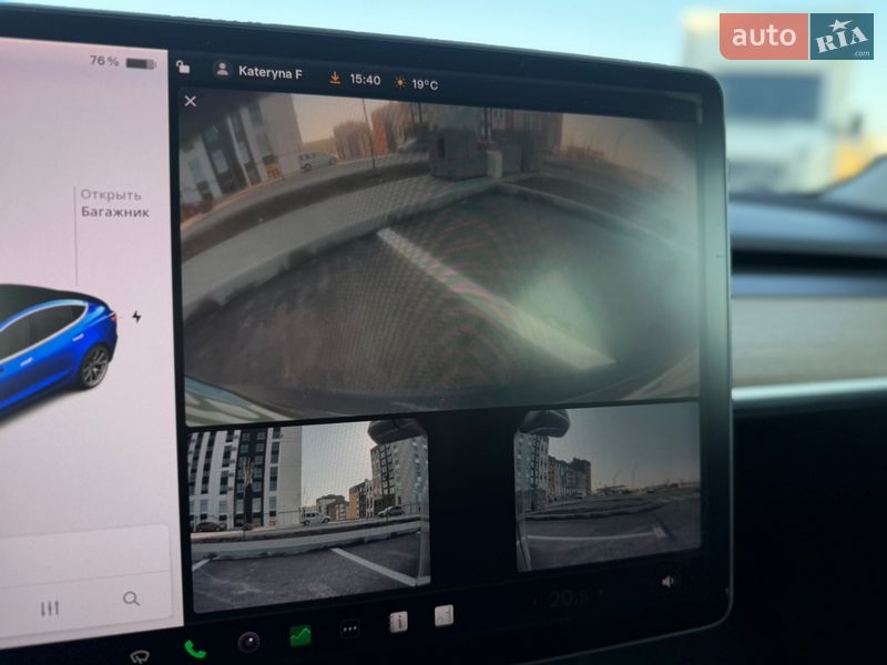 Седан Tesla Model 3 2018 в Ровно