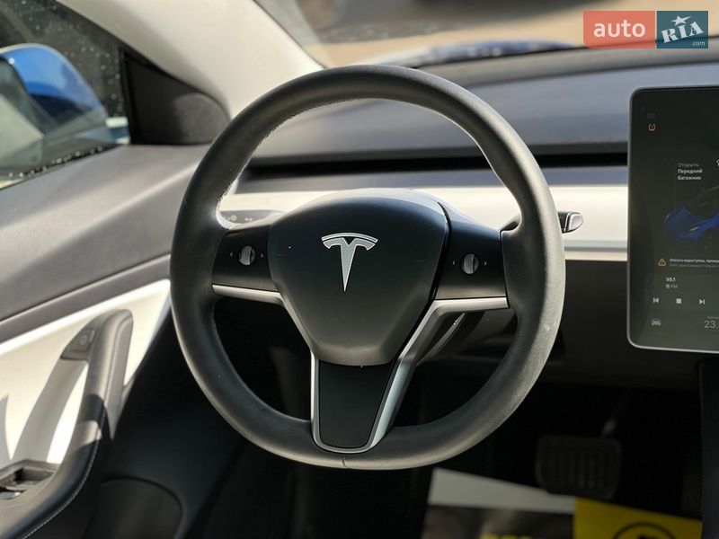 Седан Tesla Model 3 2020 в Ивано-Франковске