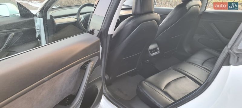 Седан Tesla Model 3 2017 в Нововолинську фото 11 Седан Tesla Model 3 2017 в Нововолинську