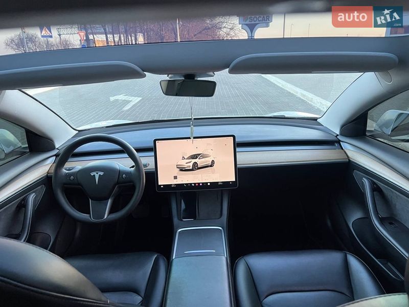 Седан Tesla Model 3 2022 в Одессе