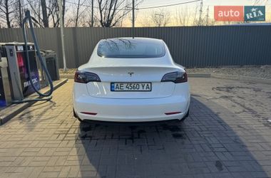 Седан Tesla Model 3 2023 в Днепре