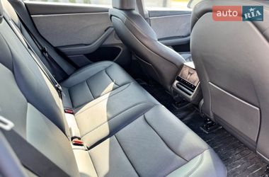 Седан Tesla Model 3 2024 в Стрые