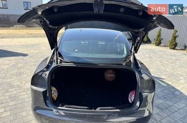 Седан Tesla Model 3 2024 в Стрые