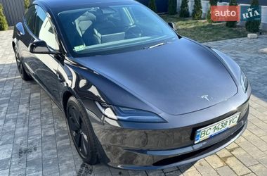 Седан Tesla Model 3 2024 в Стрые
