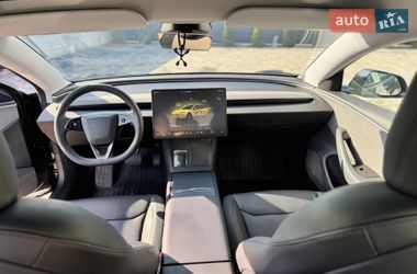 Седан Tesla Model 3 2024 в Стрые