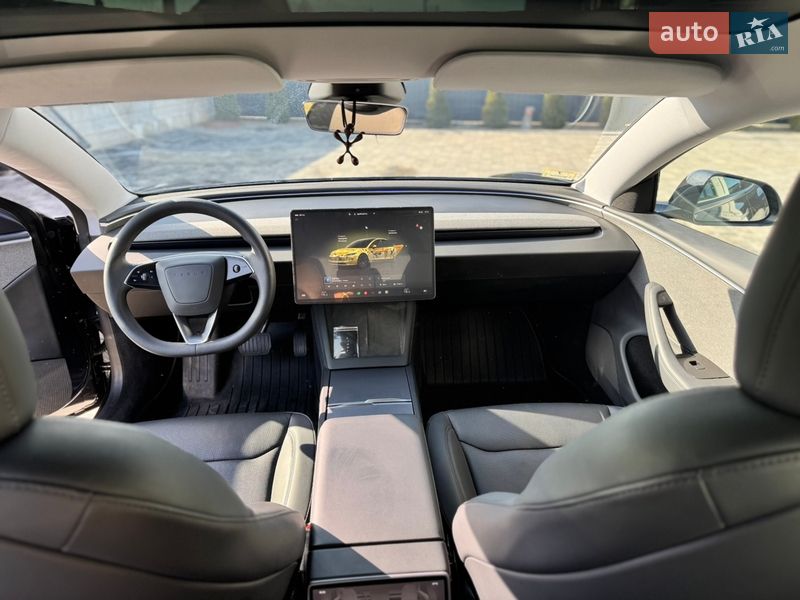 Седан Tesla Model 3 2024 в Стрые