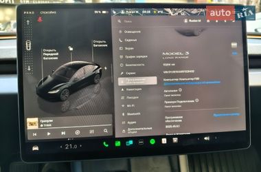 Седан Tesla Model 3 2024 в Киеве