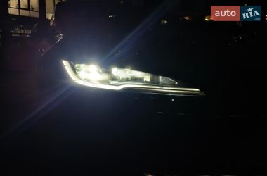 Седан Tesla Model 3 2024 в Киеве