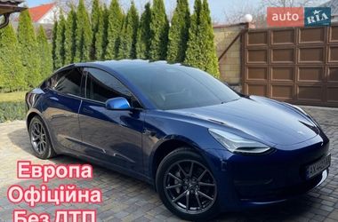 Седан Tesla Model 3 2019 в Харкові