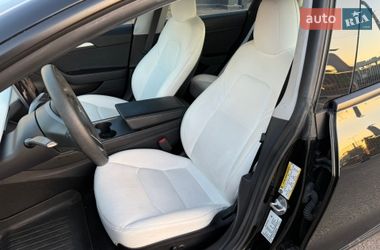 Седан Tesla Model 3 2021 в Одесі