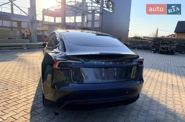Седан Tesla Model 3 2024 в Виннице