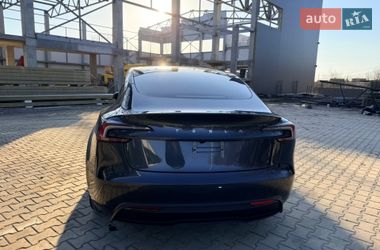 Седан Tesla Model 3 2024 в Виннице