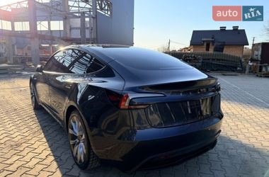 Седан Tesla Model 3 2024 в Виннице