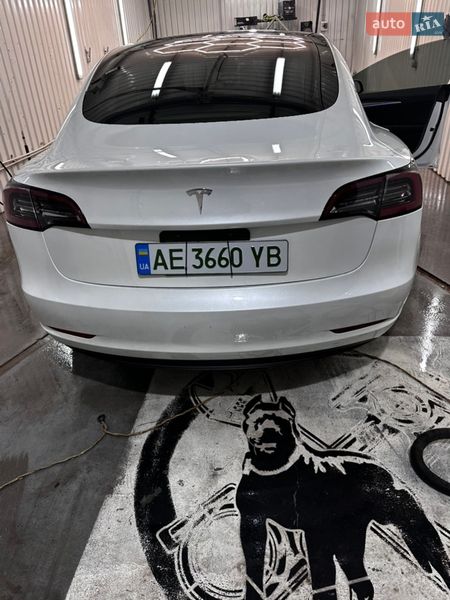 Седан Tesla Model 3 2023 в Днепре фото 4 Седан Tesla Model 3 2023 в Днепре