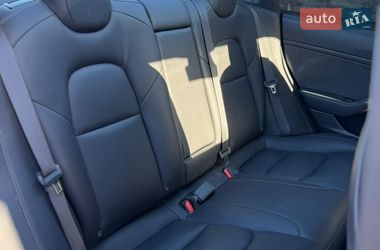 Седан Tesla Model 3 2020 в Киеве