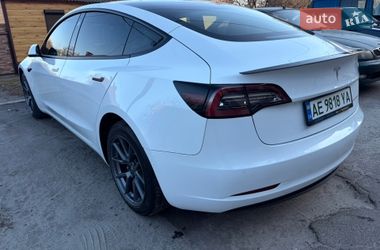 Седан Tesla Model 3 2022 в Днепре