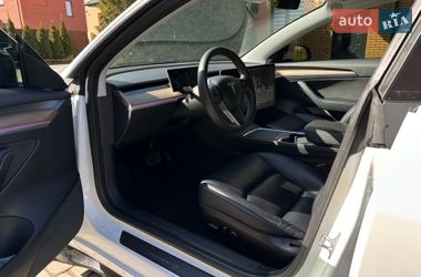 Седан Tesla Model 3 2021 в Виннице