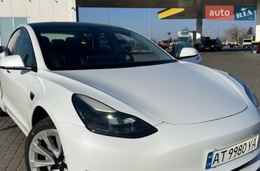 Седан Tesla Model 3 2022 в Ивано-Франковске