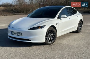 Седан Tesla Model 3 2024 в Львові