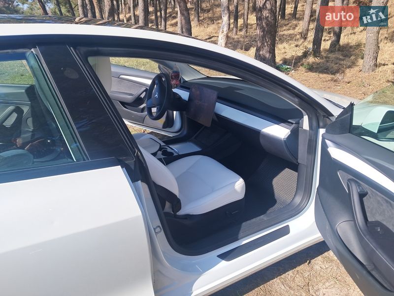 Седан Tesla Model 3 2023 в Києві фото 19 Седан Tesla Model 3 2023 в Києві
