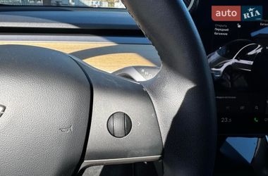 Седан Tesla Model 3 2020 в Киеве