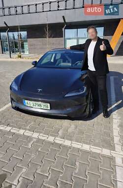 Седан Tesla Model 3 2024 в Киеве