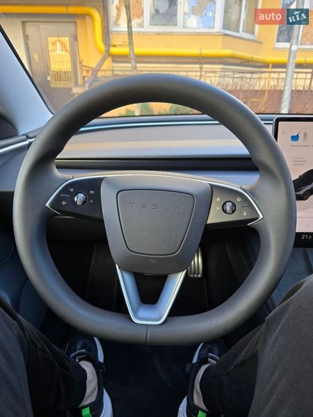 Седан Tesla Model 3 2024 в Киеве