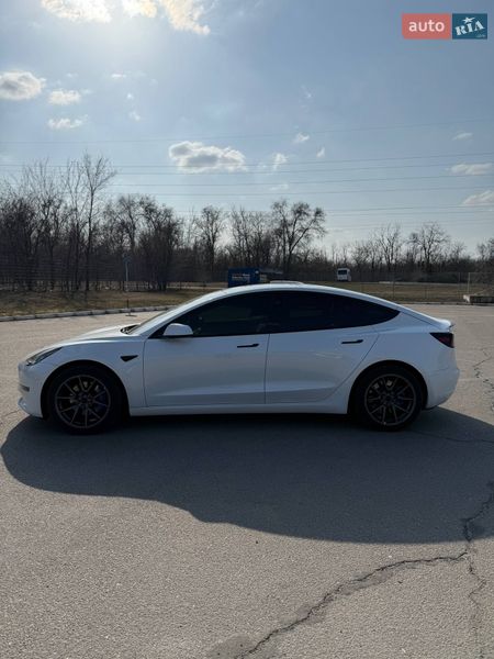 Седан Tesla Model 3 2021 в Запоріжжі