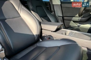 Седан Tesla Model 3 2021 в Запорожье