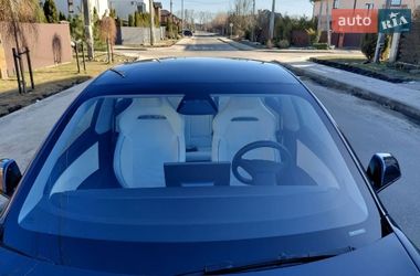 Седан Tesla Model 3 2024 в Києві