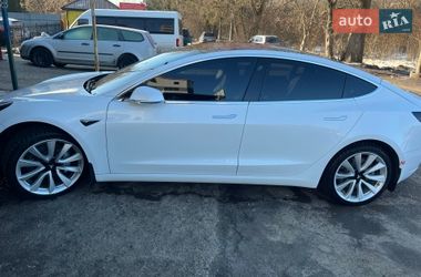 Седан Tesla Model 3 2018 в Тернополе
