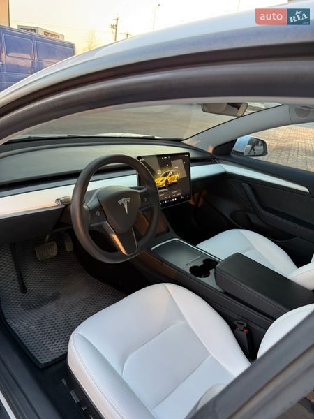 Седан Tesla Model 3 2022 в Днепре фото 23 Седан Tesla Model 3 2022 в Днепре