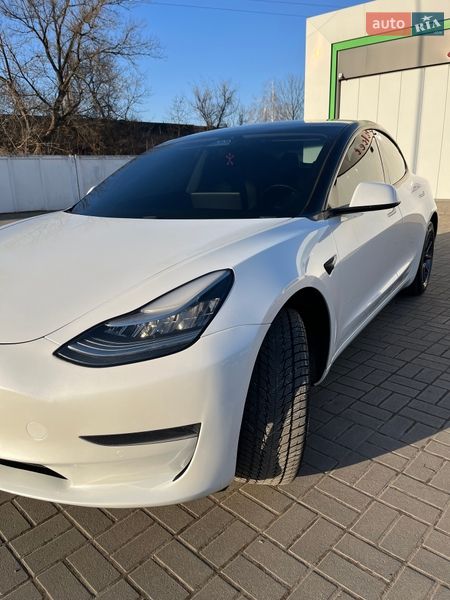 Седан Tesla Model 3 2019 в Житомире