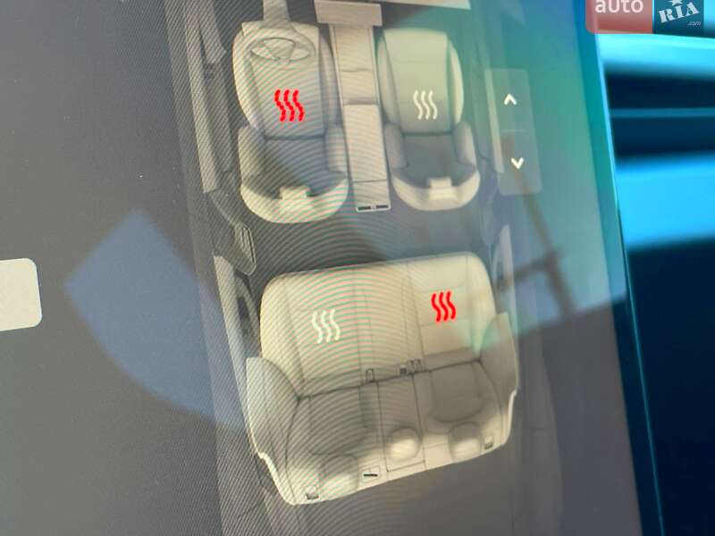 Седан Tesla Model 3 2024 в Киеве фото 55 Седан Tesla Model 3 2024 в Киеве