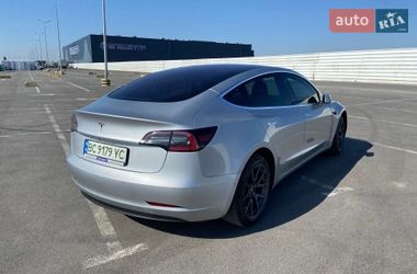 Седан Tesla Model 3 2018 в Львове