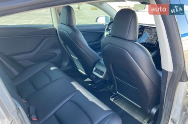 Седан Tesla Model 3 2018 в Львове