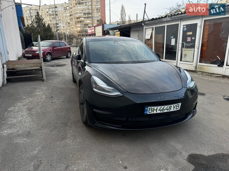 Седан Tesla Model 3 2018 в Харкові