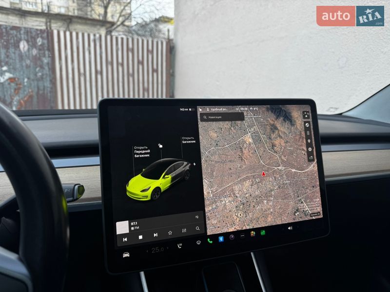 Седан Tesla Model 3 2018 в Харкові