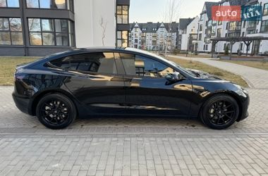 Седан Tesla Model 3 2023 в Киеве