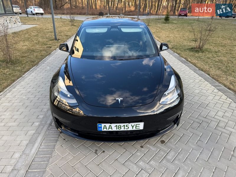 Седан Tesla Model 3 2023 в Киеве фото 10 Седан Tesla Model 3 2023 в Киеве